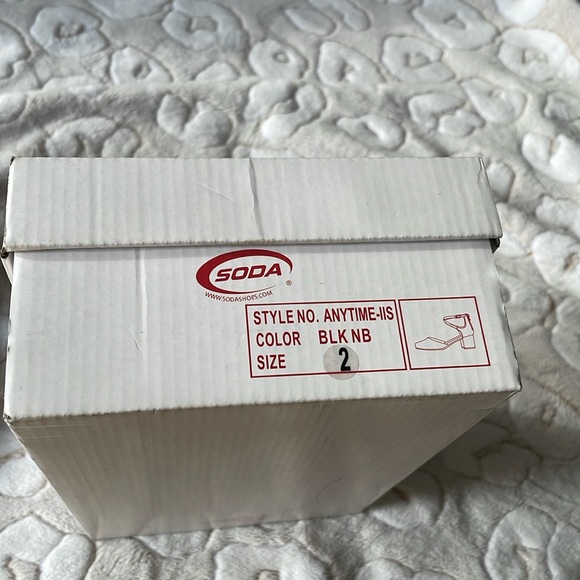 Soda Youth Girl’s Sz 2 Black Block Heels - Picture 7 of 8